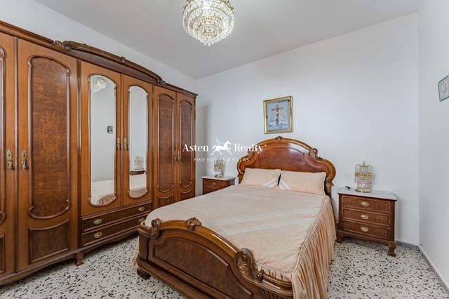 3 soveværelse Villa til salg i El Tanque med garage - € 260.000 (Ref: 8230425)