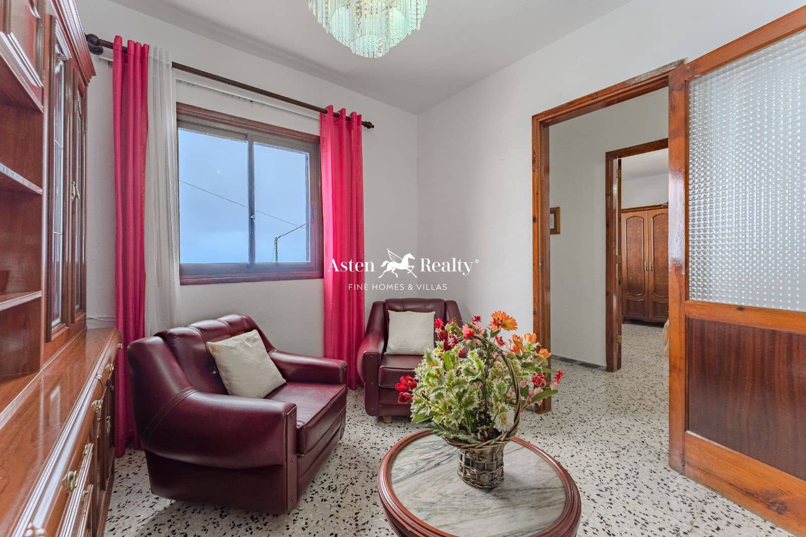 3 soveværelse Villa til salg i El Tanque med garage - € 260.000 (Ref: 8230425)