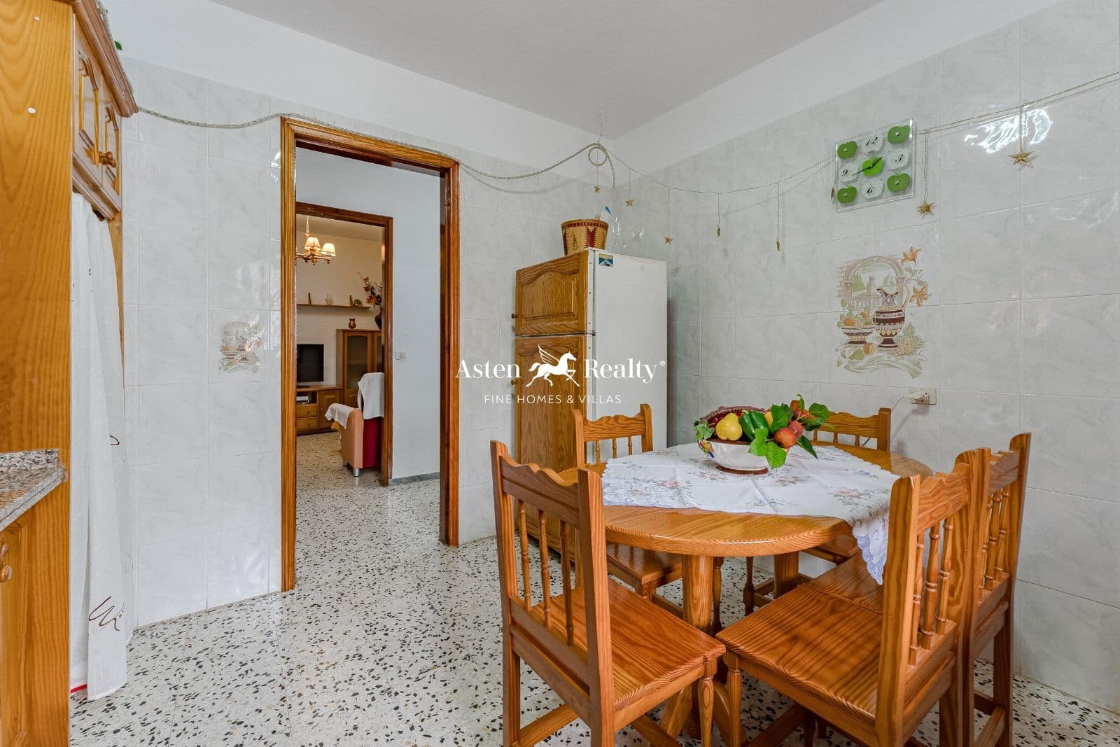 3 soveværelse Villa til salg i El Tanque med garage - € 260.000 (Ref: 8230425)