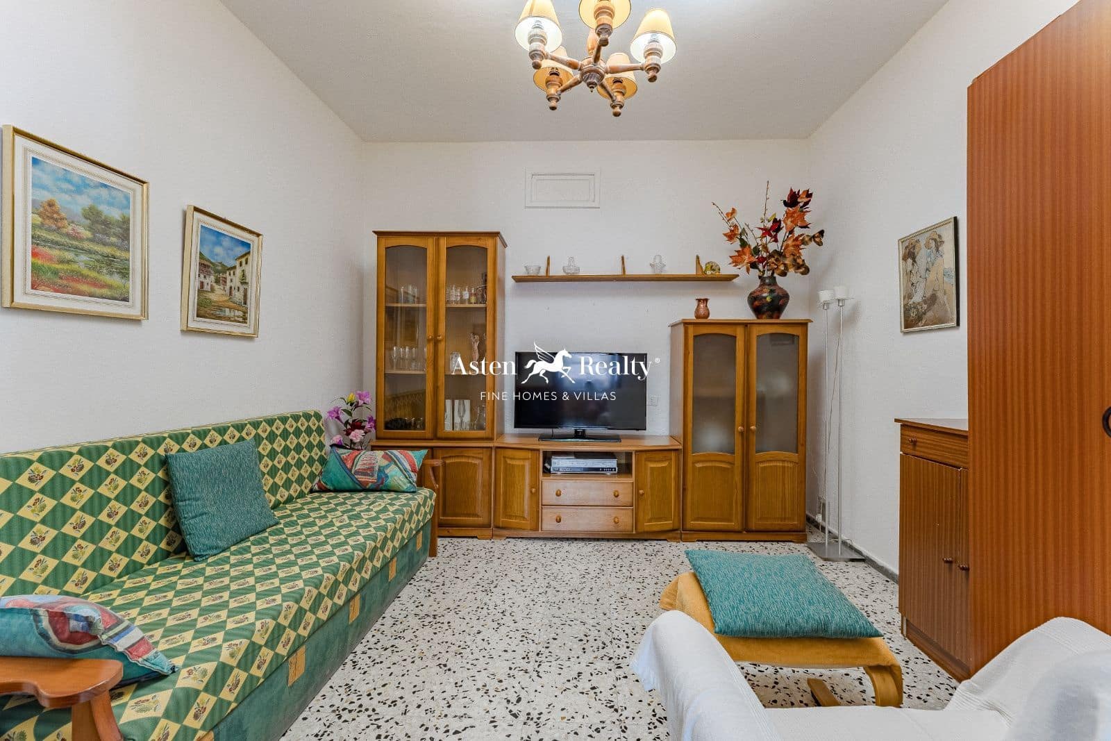 3 soveværelse Villa til salg i El Tanque med garage - € 260.000 (Ref: 8230425)