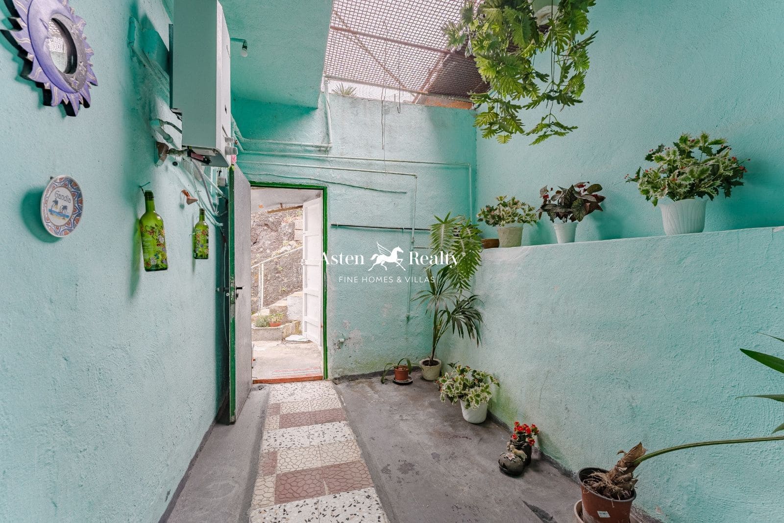 3 soveværelse Villa til salg i El Tanque med garage - € 260.000 (Ref: 8230425)