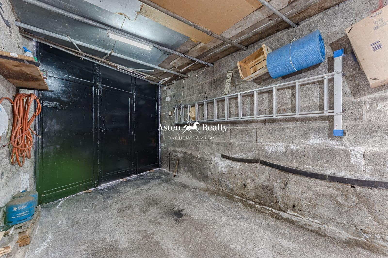 3 soveværelse Villa til salg i El Tanque med garage - € 260.000 (Ref: 8230425)