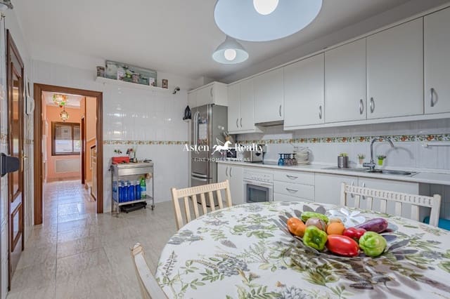 3 chambre Maison de Ville à vendre à Casco Urbano, Adeje avec piscine - 650 000 € (Ref: 8285161)