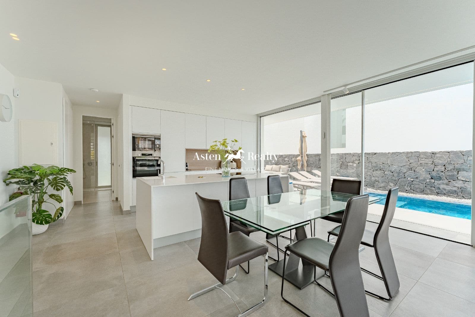 4 Zimmer Haus zu verkaufen in Callao Salvaje mit Pool Garage - 1.330.000 € (Ref: 8304797)