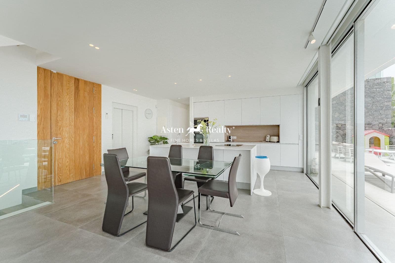 4 Zimmer Haus zu verkaufen in Callao Salvaje mit Pool Garage - 1.330.000 € (Ref: 8304797)