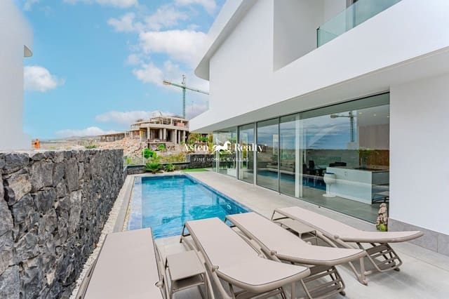 Casa de 4 habitaciones en Callao Salvaje, Adeje en venta con piscina garaje - 1.330.000 € (Ref: 8304797)