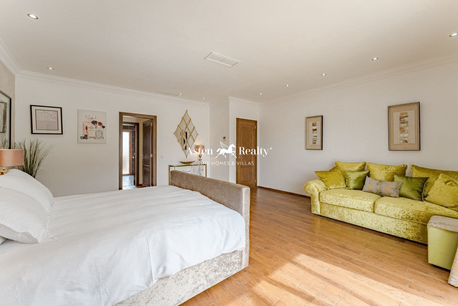 5 soveværelse Byhus til salg i La Caleta Adeje med swimmingpool garage - € 4.500.000 (Ref: 8307730)