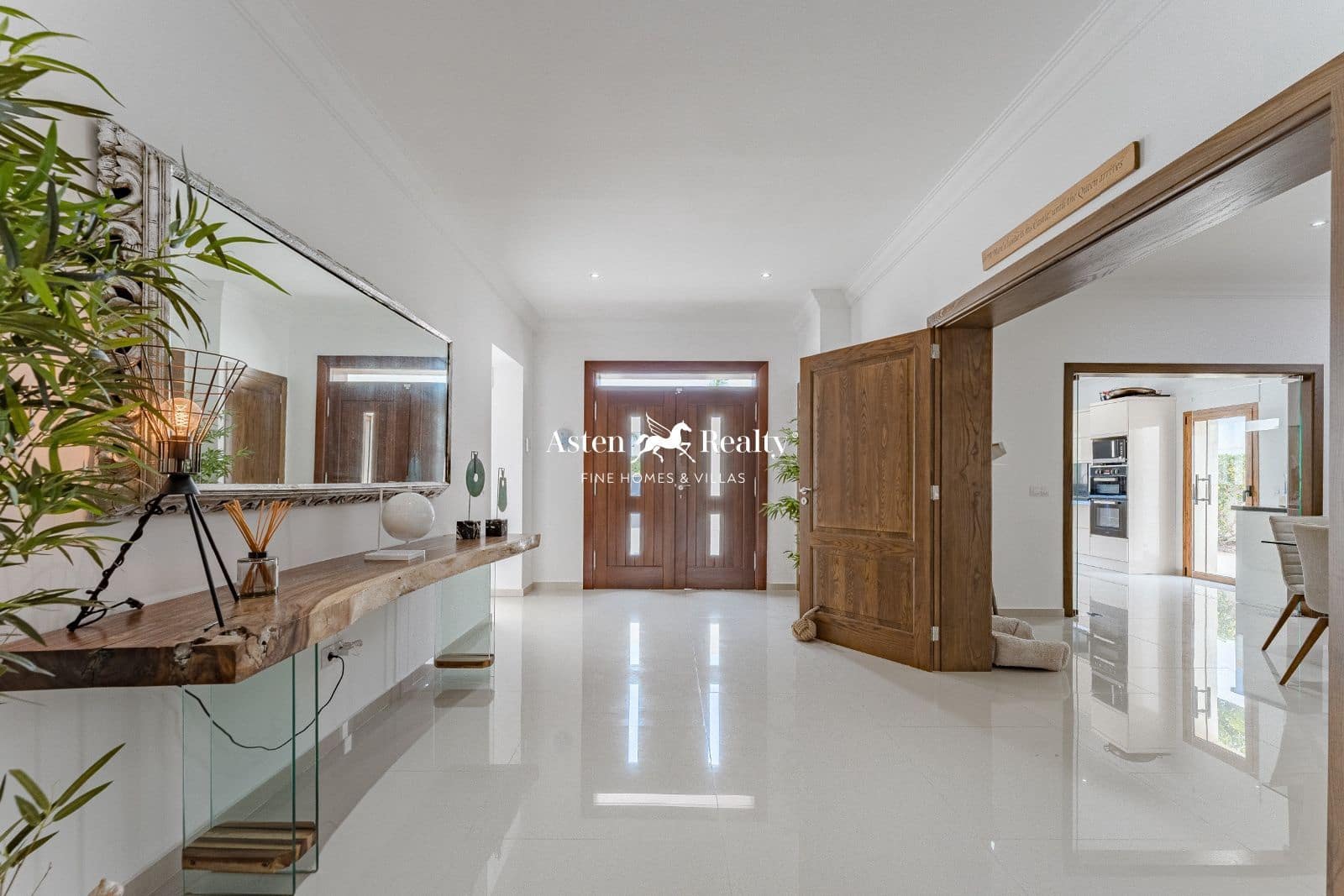 5 soveværelse Byhus til salg i La Caleta Adeje med swimmingpool garage - € 4.500.000 (Ref: 8307730)