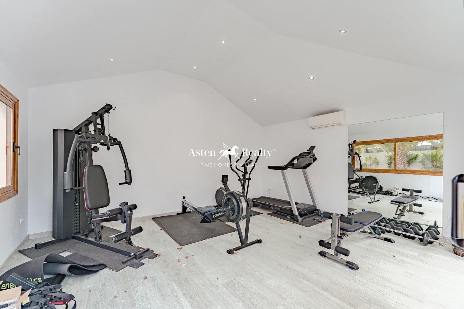 5 soveværelse Byhus til salg i La Caleta Adeje med swimmingpool garage - € 4.500.000 (Ref: 8307730)