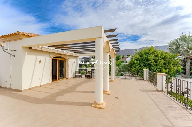 5 soveværelse Byhus til salg i La Caleta Adeje, Adeje med swimmingpool garage - € 4.500.000 (Ref: 8307730)