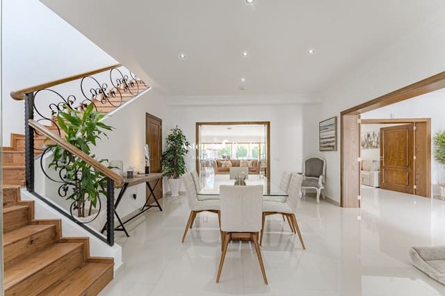 5 soveværelse Byhus til salg i La Caleta Adeje, Adeje med swimmingpool garage - € 4.500.000 (Ref: 8307730)