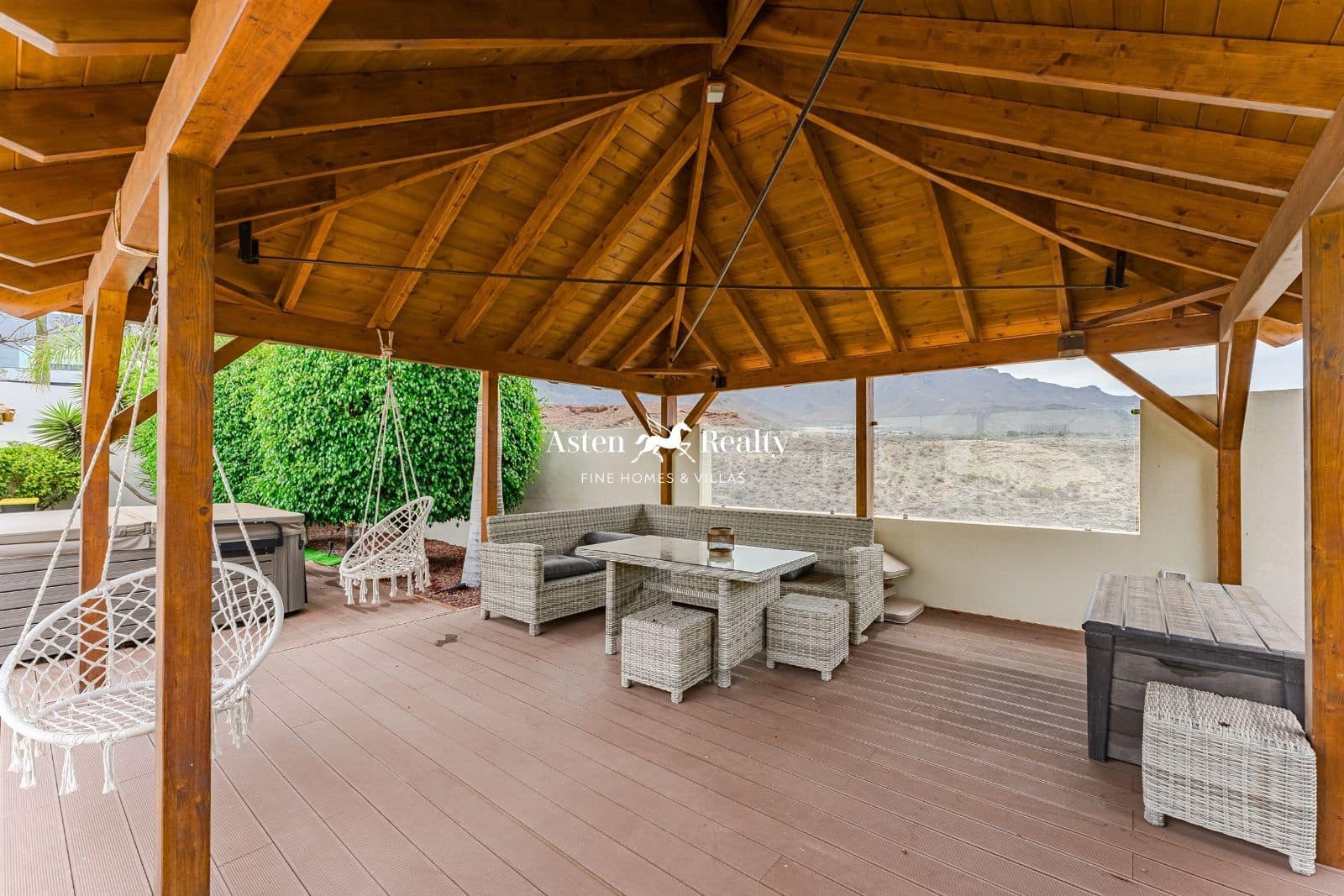 5 soveværelse Byhus til salg i La Caleta Adeje med swimmingpool garage - € 4.500.000 (Ref: 8307730)