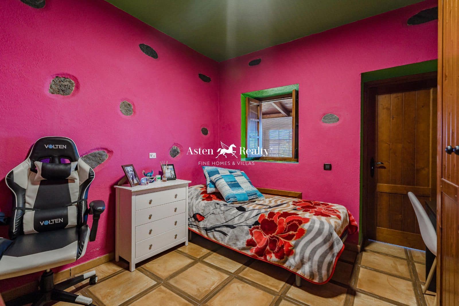 3 soveværelse Villa til salg i Los Realejos med garage - € 315.000 (Ref: 8322180)