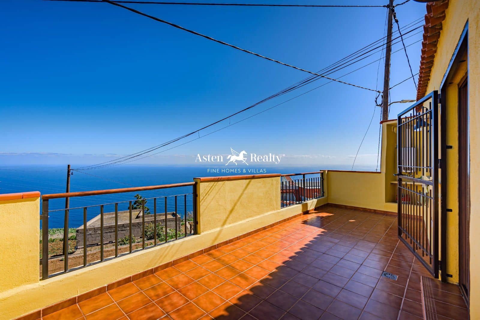 3 soveværelse Villa til salg i Los Realejos med garage - € 315.000 (Ref: 8322180)