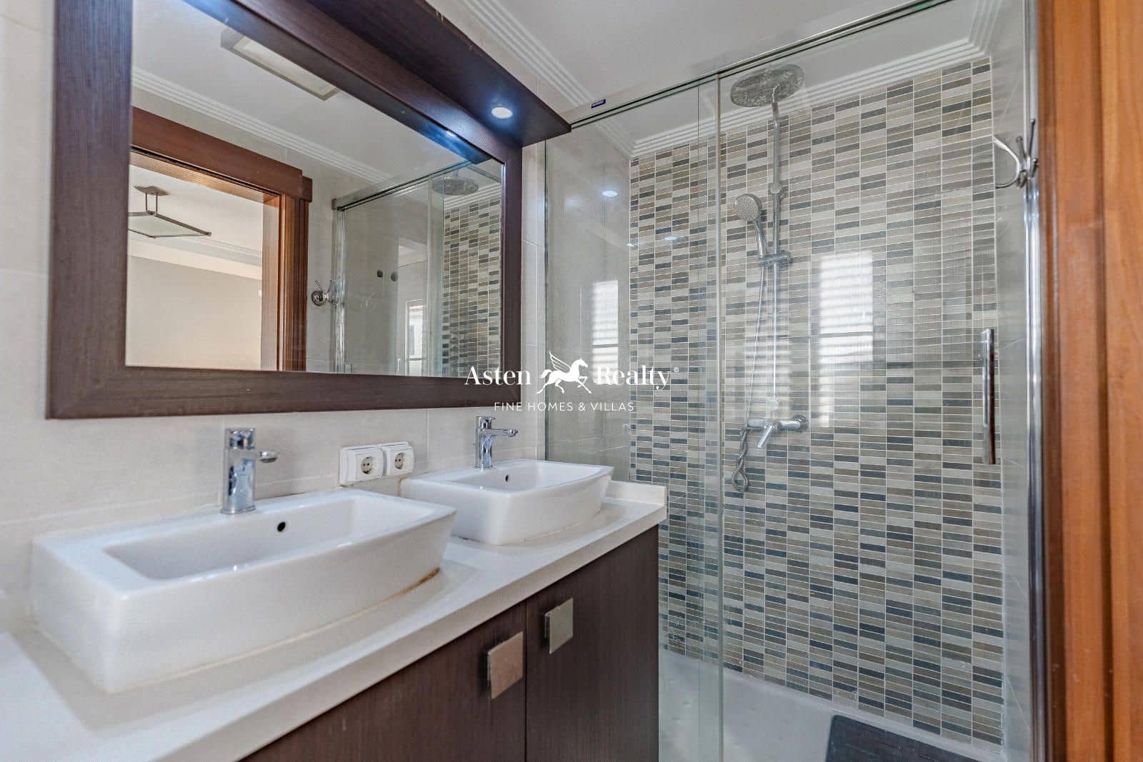 3 soveværelse Byhus til salg i Torviscas med garage - € 450.000 (Ref: 8343956)