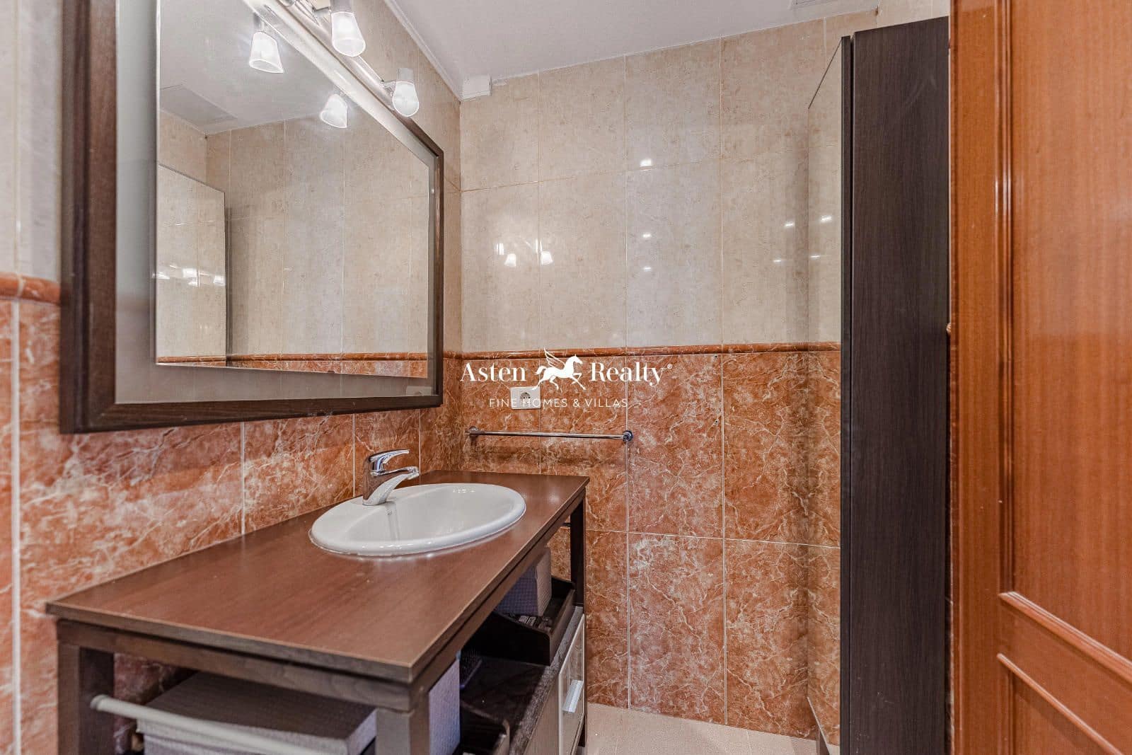 3 soveværelse Byhus til salg i Torviscas med garage - € 450.000 (Ref: 8343956)