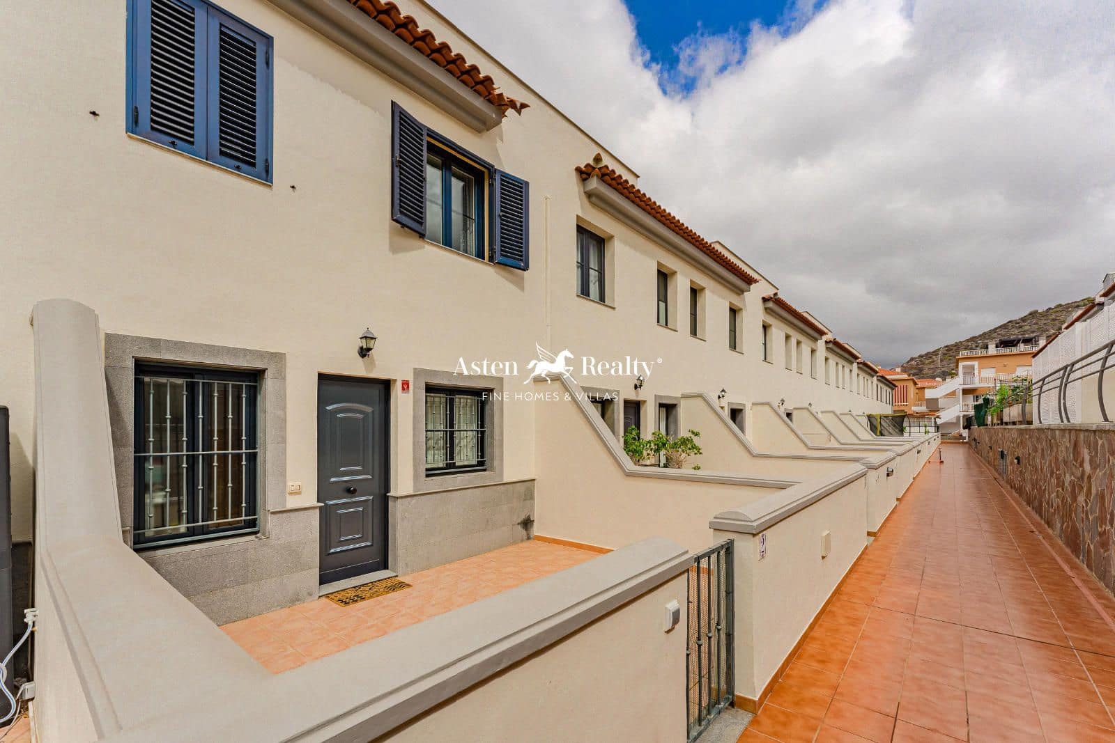 3 soveværelse Byhus til salg i Torviscas med garage - € 450.000 (Ref: 8343956)