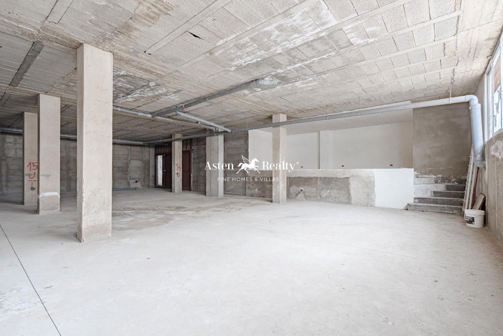 Virksomhed til salg i Playa San Juan - € 350.000 (Ref: 8358455)