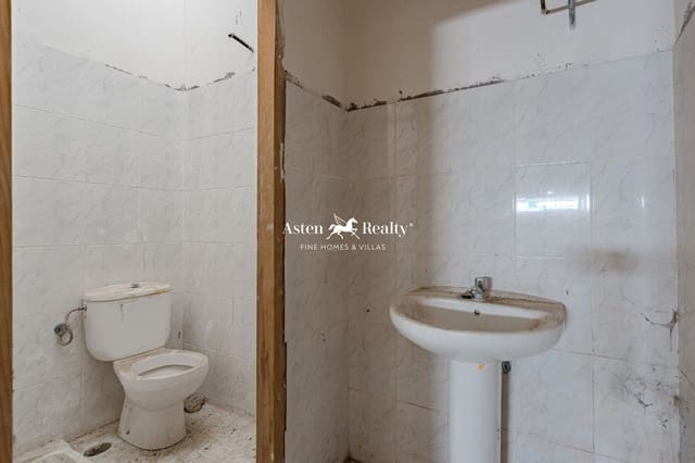 Yritys myytävänä paikassa Playa San Juan, Guía de Isora - 350 000 € (Ref: 8358455)