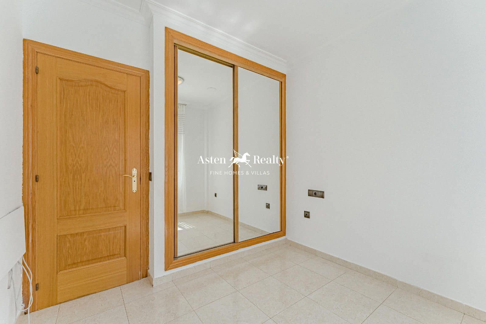 2 soveværelse Lejlighed til salg i Torviscas med swimmingpool garage - € 405.000 (Ref: 8370117)