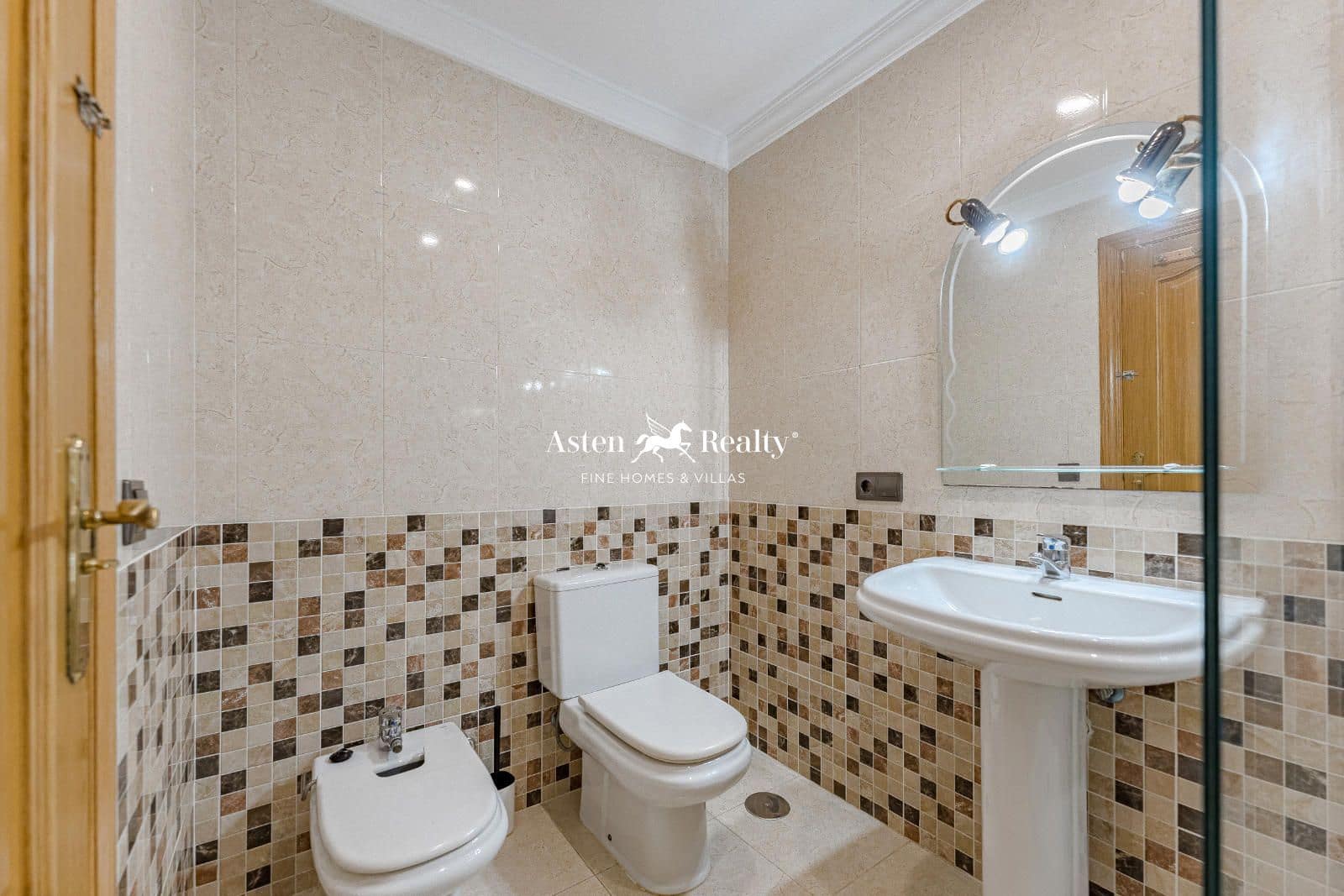 2 soveværelse Lejlighed til salg i Torviscas med swimmingpool garage - € 405.000 (Ref: 8370117)