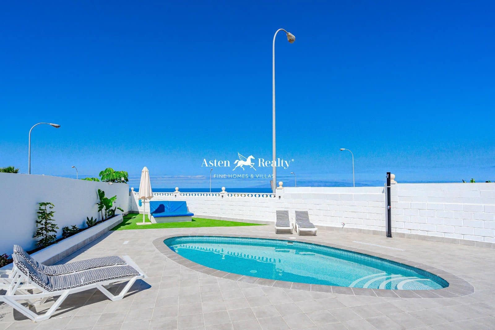 3 slaapkamer Huis te koop in Callao Salvaje met zwembad - € 730.000 (Ref: 8374821)