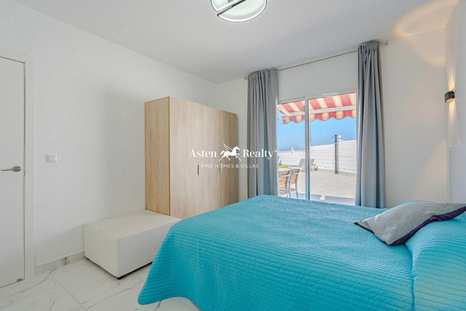 3 slaapkamer Huis te koop in Callao Salvaje met zwembad - € 730.000 (Ref: 8374821)