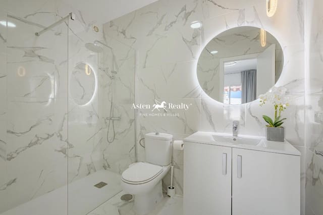 3 slaapkamer Huis te koop in Callao Salvaje, Adeje met zwembad - € 730.000 (Ref: 8374821)