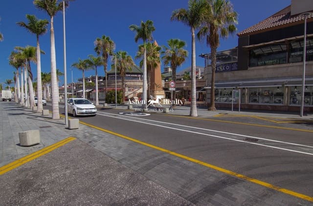 Kontor til salg i Playa de las Americas, Arona - € 1.000.000 (Ref: 8416937)