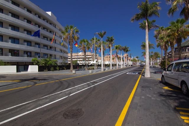 Kontor til salg i Playa de las Americas, Arona - € 1.000.000 (Ref: 8416937)