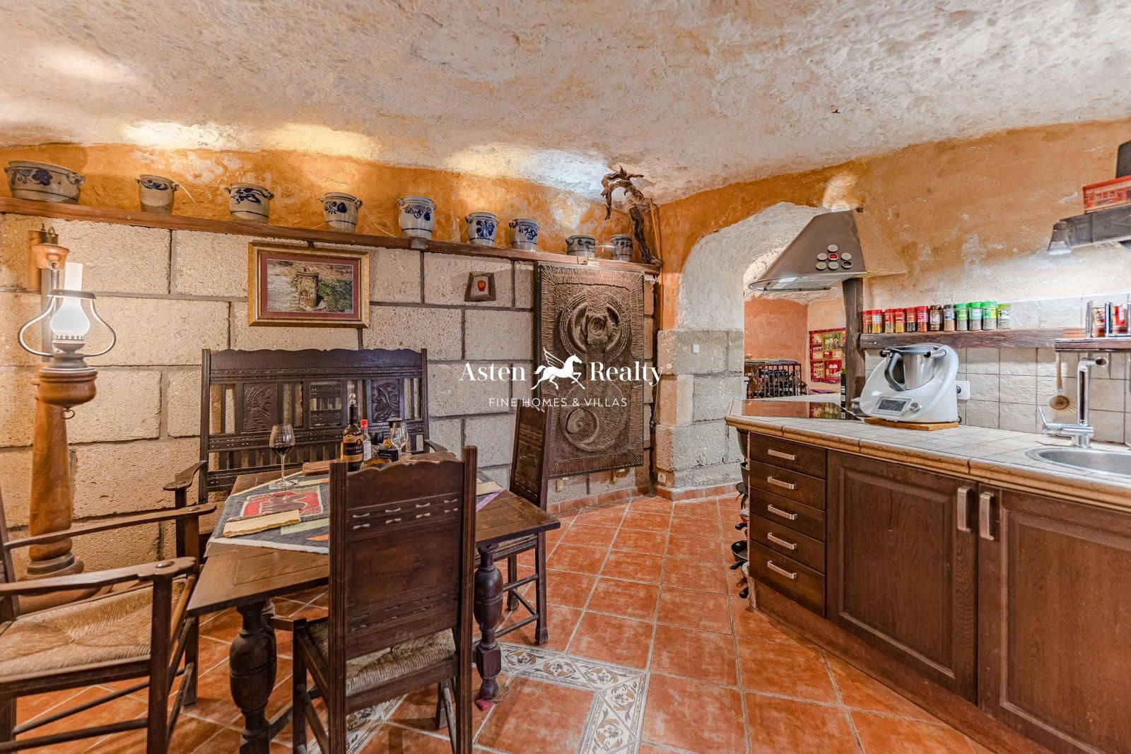 6 soveværelse Byhus til salg i Villa de Arico med garage - € 870.000 (Ref: 8438005)