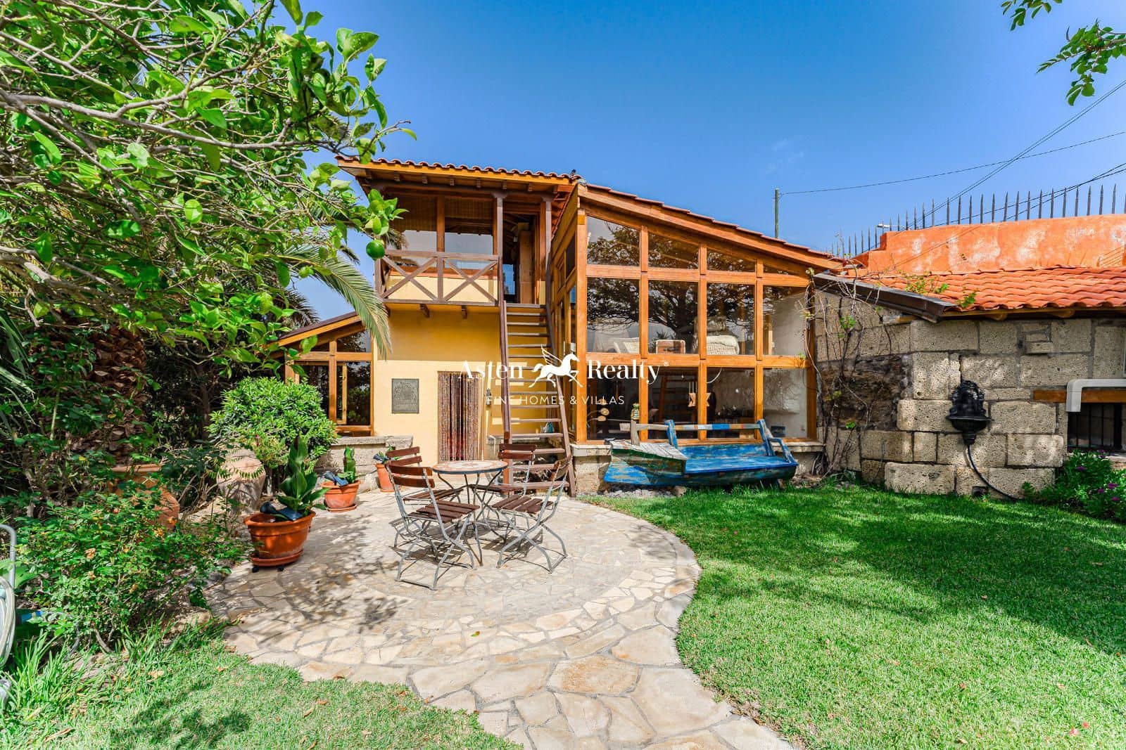 6 soveværelse Byhus til salg i Villa de Arico med garage - € 870.000 (Ref: 8438005)