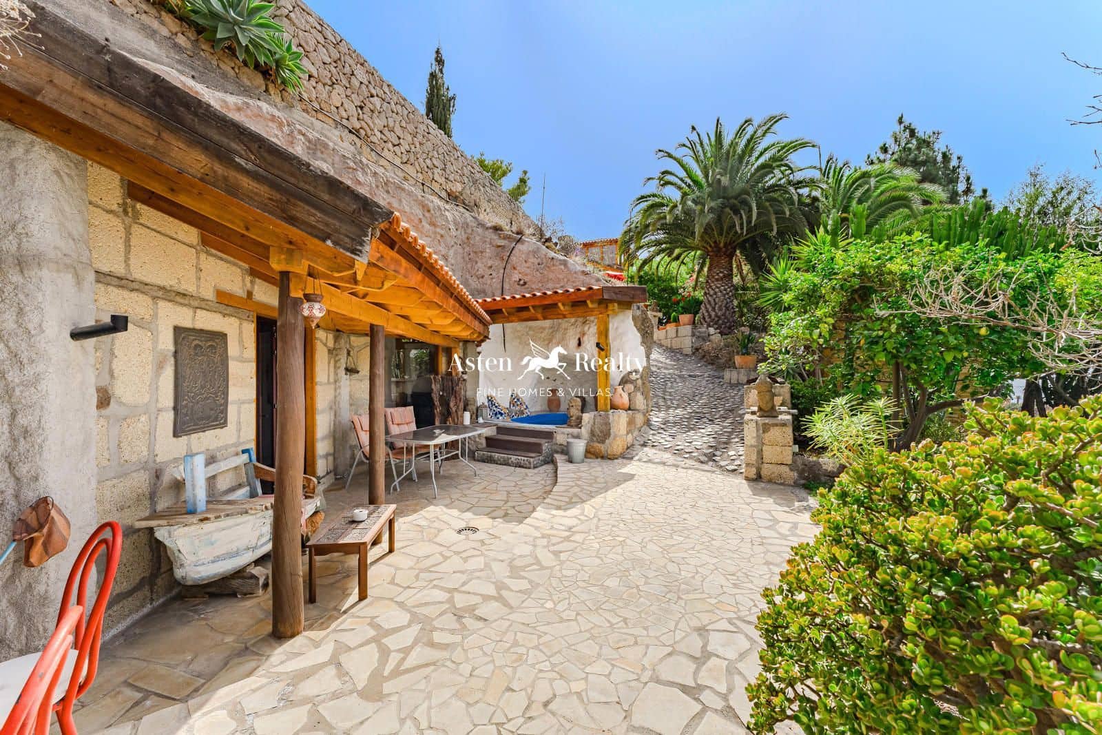 6 soveværelse Byhus til salg i Villa de Arico med garage - € 870.000 (Ref: 8438005)