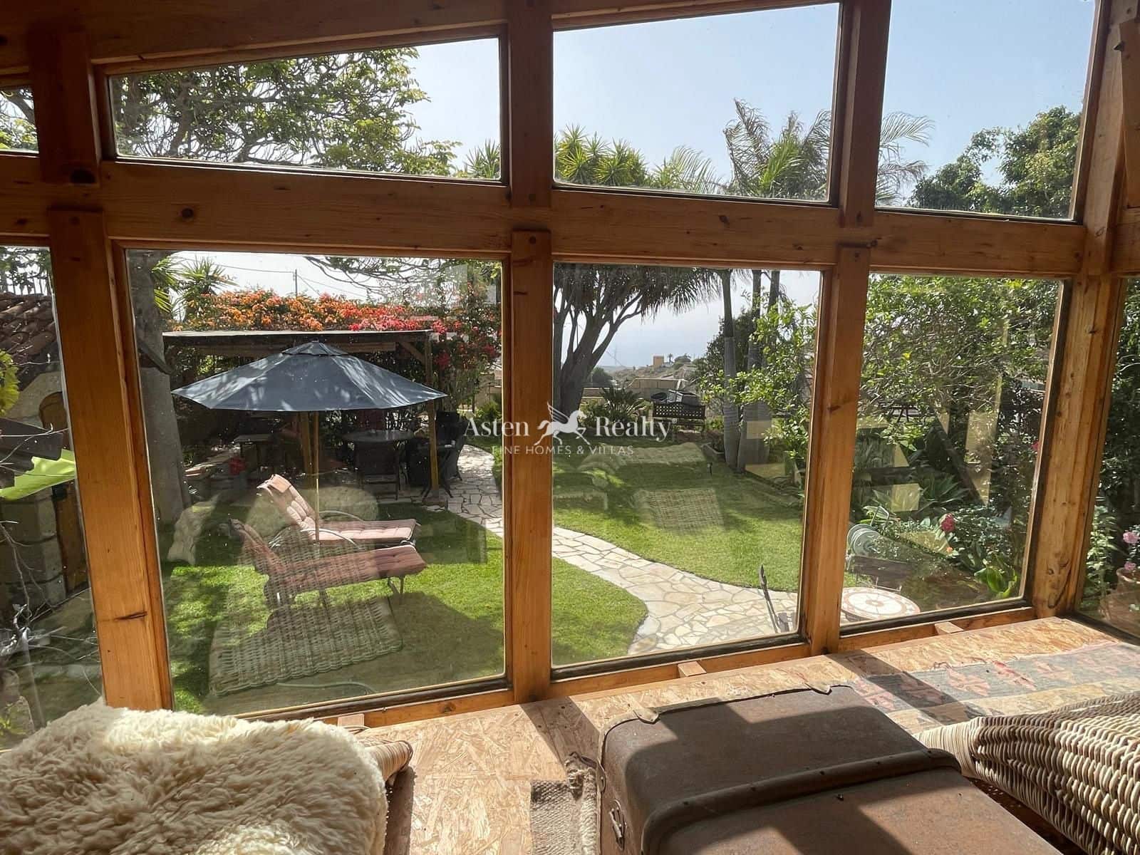 6 soveværelse Byhus til salg i Villa de Arico med garage - € 870.000 (Ref: 8438005)