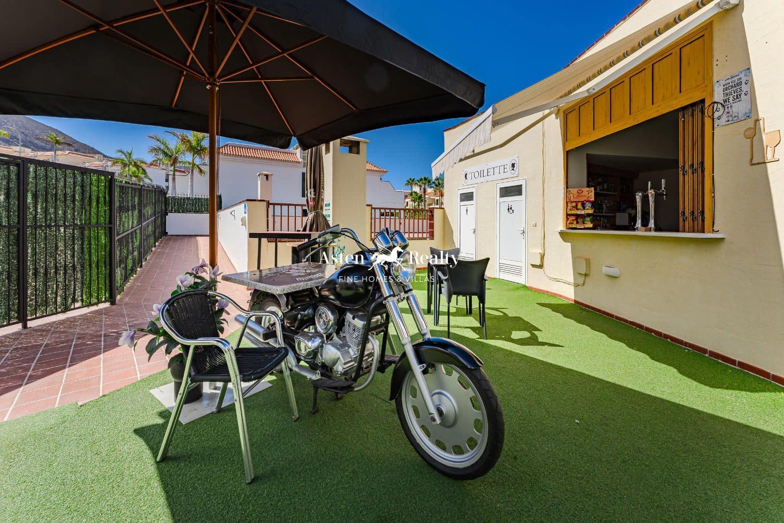 Virksomhed til salg i Los Cristianos - € 795.000 (Ref: 8440944)