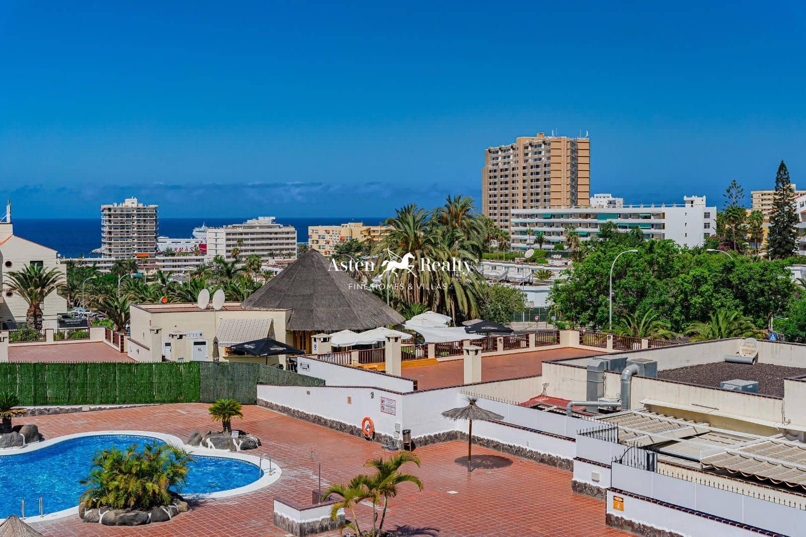 Virksomhed til salg i Los Cristianos - € 795.000 (Ref: 8440944)