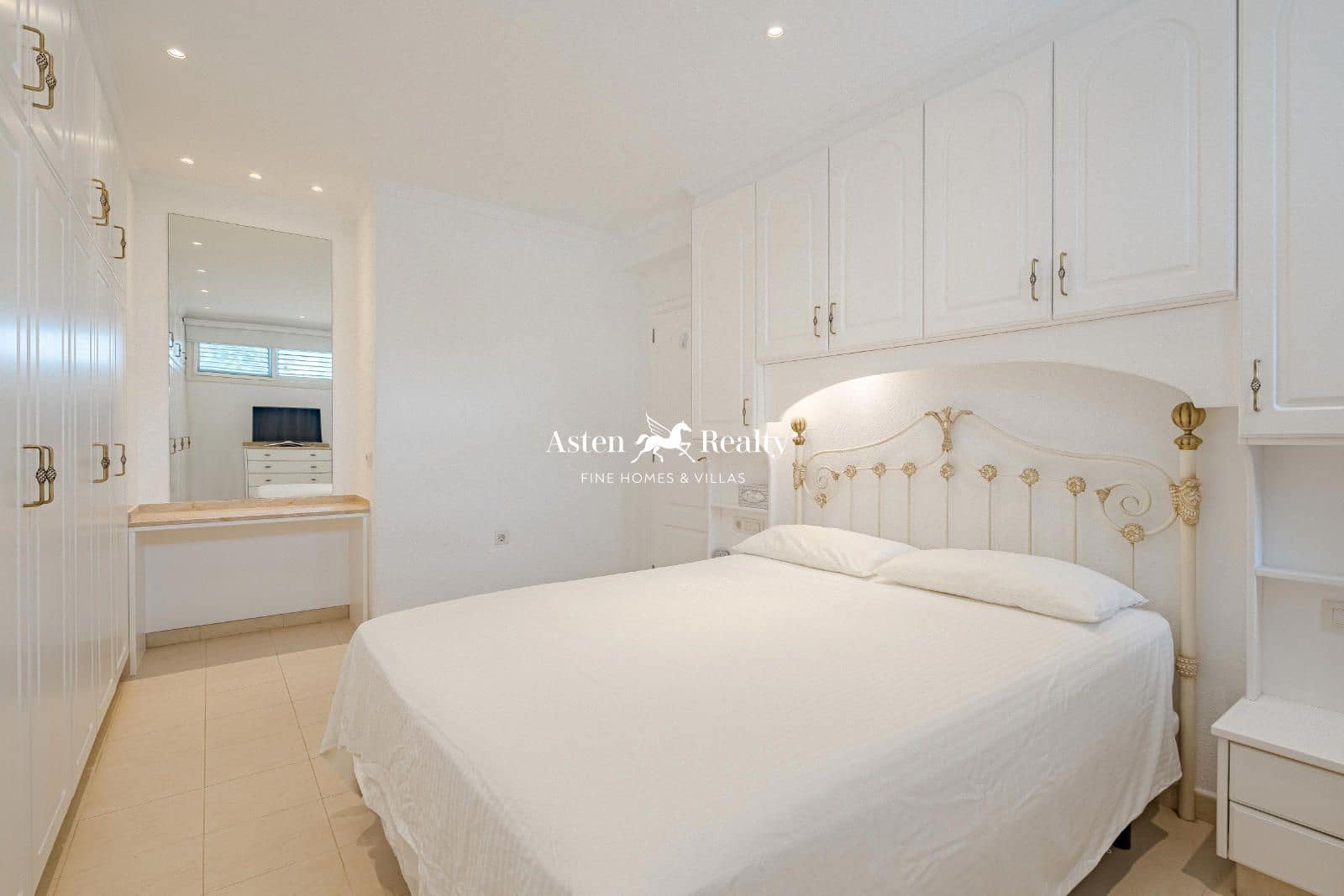 1 soverom Leilighet til salgs i Costa Adeje med svømmebasseng - € 580 000 (Ref: 8454071)