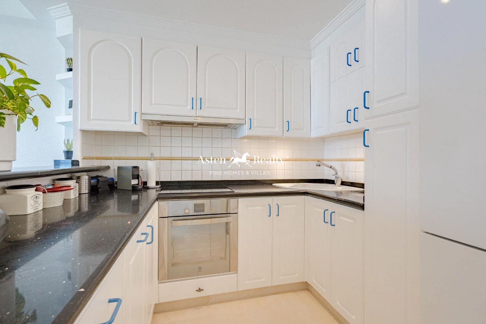 1 soverom Leilighet til salgs i Costa Adeje med svømmebasseng - € 580 000 (Ref: 8454071)