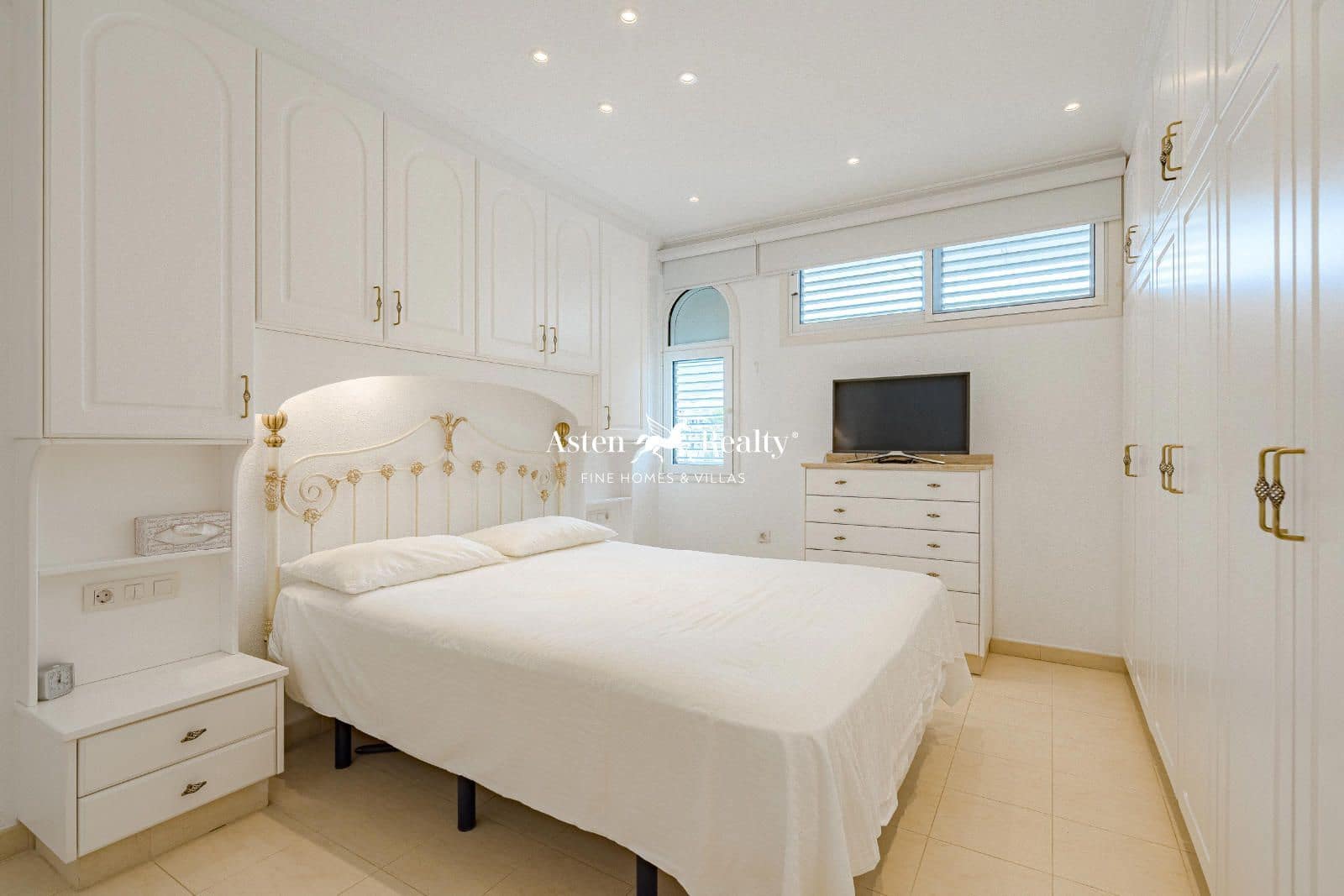 1 soverom Leilighet til salgs i Costa Adeje med svømmebasseng - € 580 000 (Ref: 8454071)