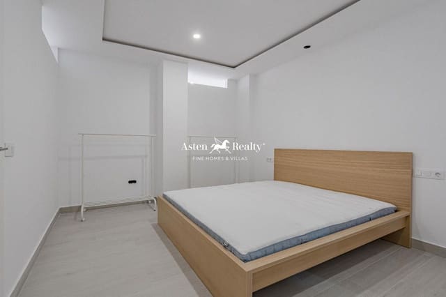 1 chambre Appartement à vendre à Los Cristianos, Arona - 259 000 € (Ref: 8460979)