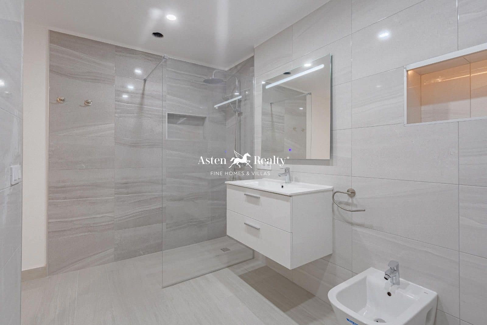 1 sypialnia Mieszkanie na sprzedaż w Los Cristianos - 259 000 € (Ref: 8460979)