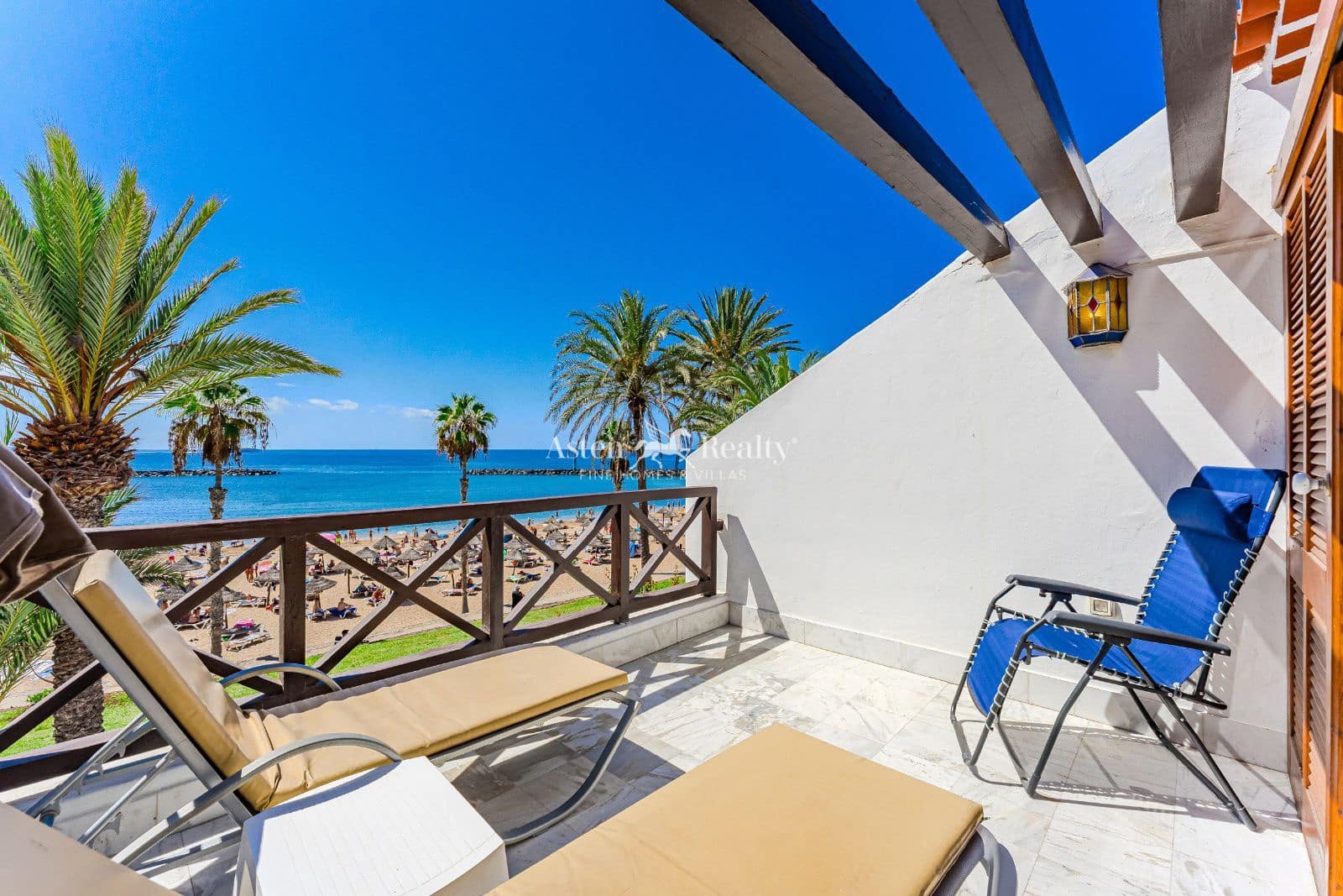 1 soverom Leilighet til salgs i Playa de las Americas med svømmebasseng - € 630 000 (Ref: 8471787)