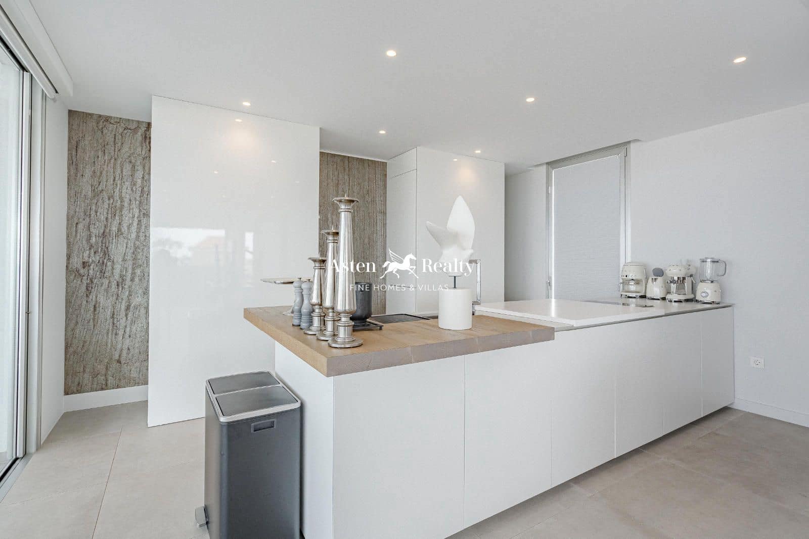 4 soveværelse Byhus til salg i Callao Salvaje med swimmingpool garage - € 2.500.000 (Ref: 8477261)