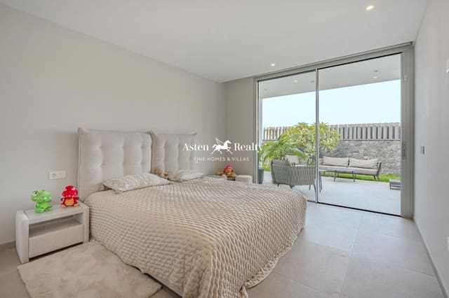 4 slaapkamer Huis te koop in Callao Salvaje, Adeje met zwembad garage - € 2.500.000 (Ref: 8477261)