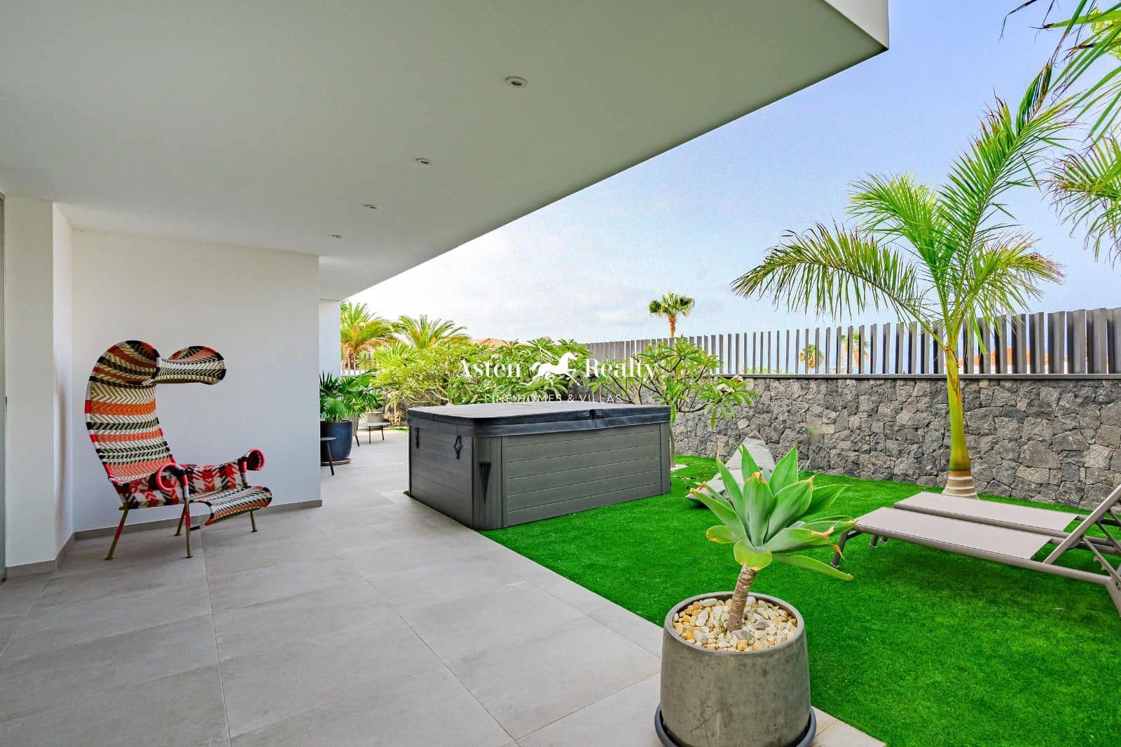 4 soveværelse Byhus til salg i Callao Salvaje med swimmingpool garage - € 2.500.000 (Ref: 8477261)