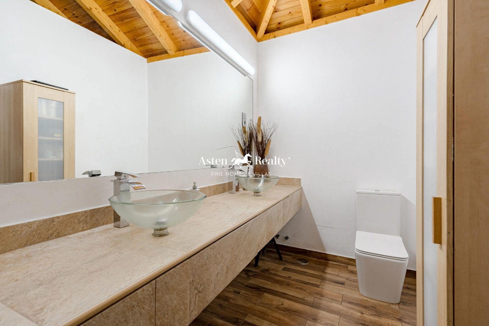 5 sypialnia Willa na sprzedaż w Guia de Isora z garażem - 545 000 € (Ref: 8488432)