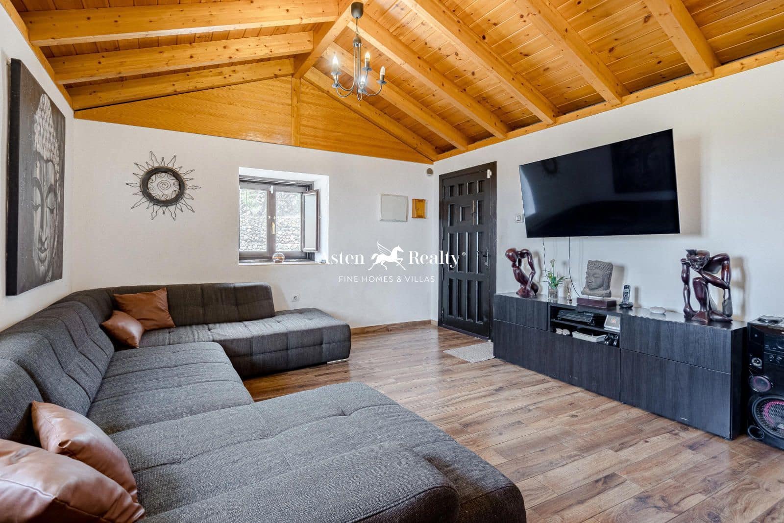 5 sypialnia Willa na sprzedaż w Guia de Isora z garażem - 545 000 € (Ref: 8488432)