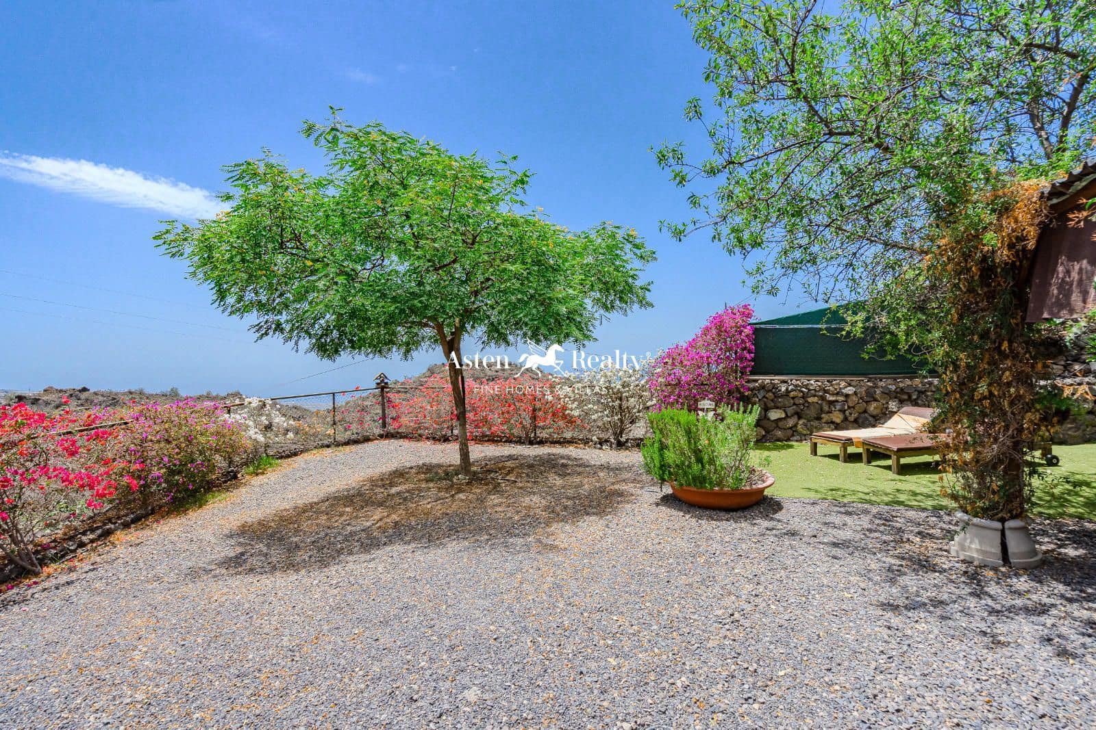 5 sypialnia Willa na sprzedaż w Guia de Isora z garażem - 545 000 € (Ref: 8488432)