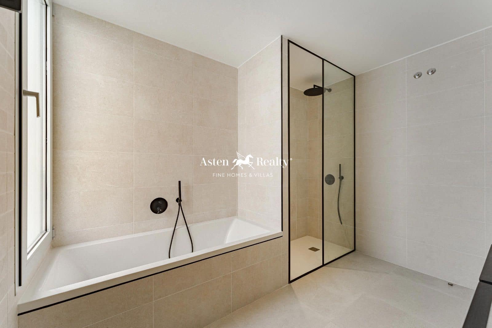 3 slaapkamer Huis te koop in Callao Salvaje met zwembad garage - € 1.590.000 (Ref: 8494232)