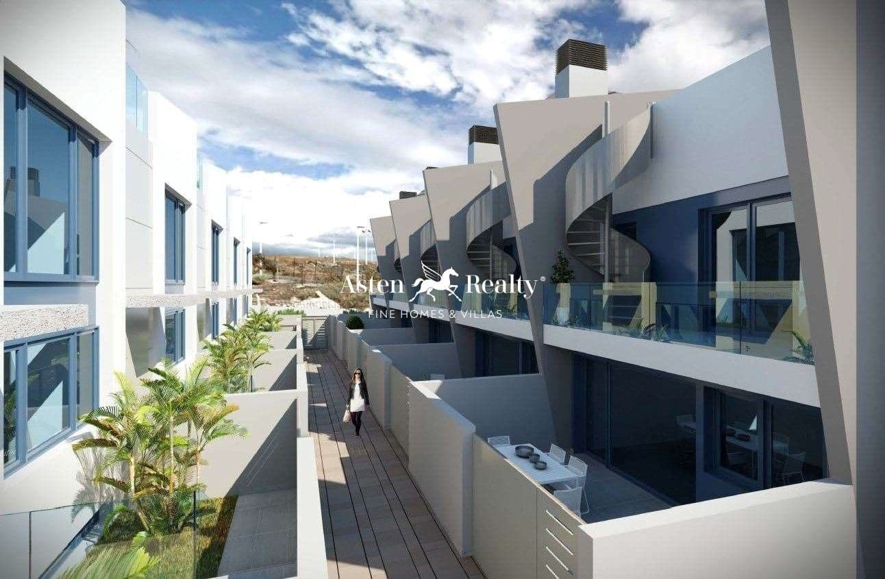 Restaurant/Bar til salg i El Medano - € 5.100.000 (Ref: 8494521)